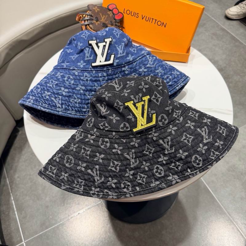 LV hat 082905